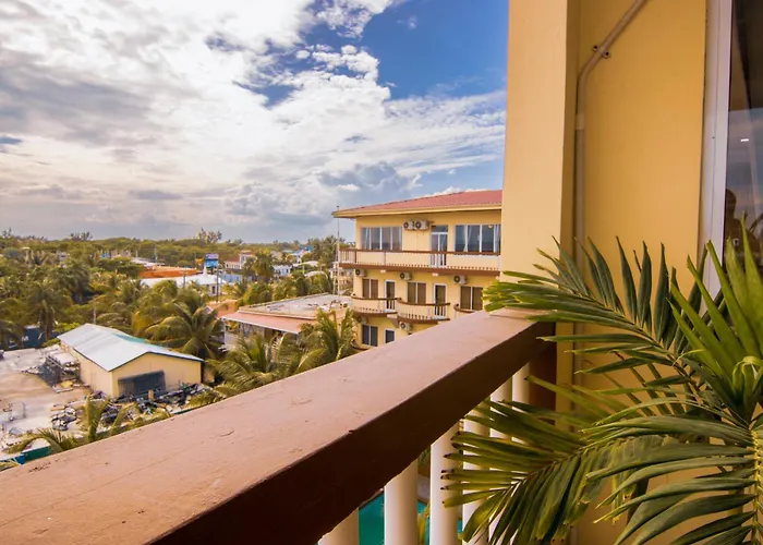 Tropical Palace Hotel